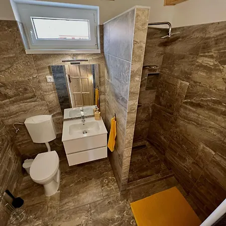 Jolcsi Апартаменты